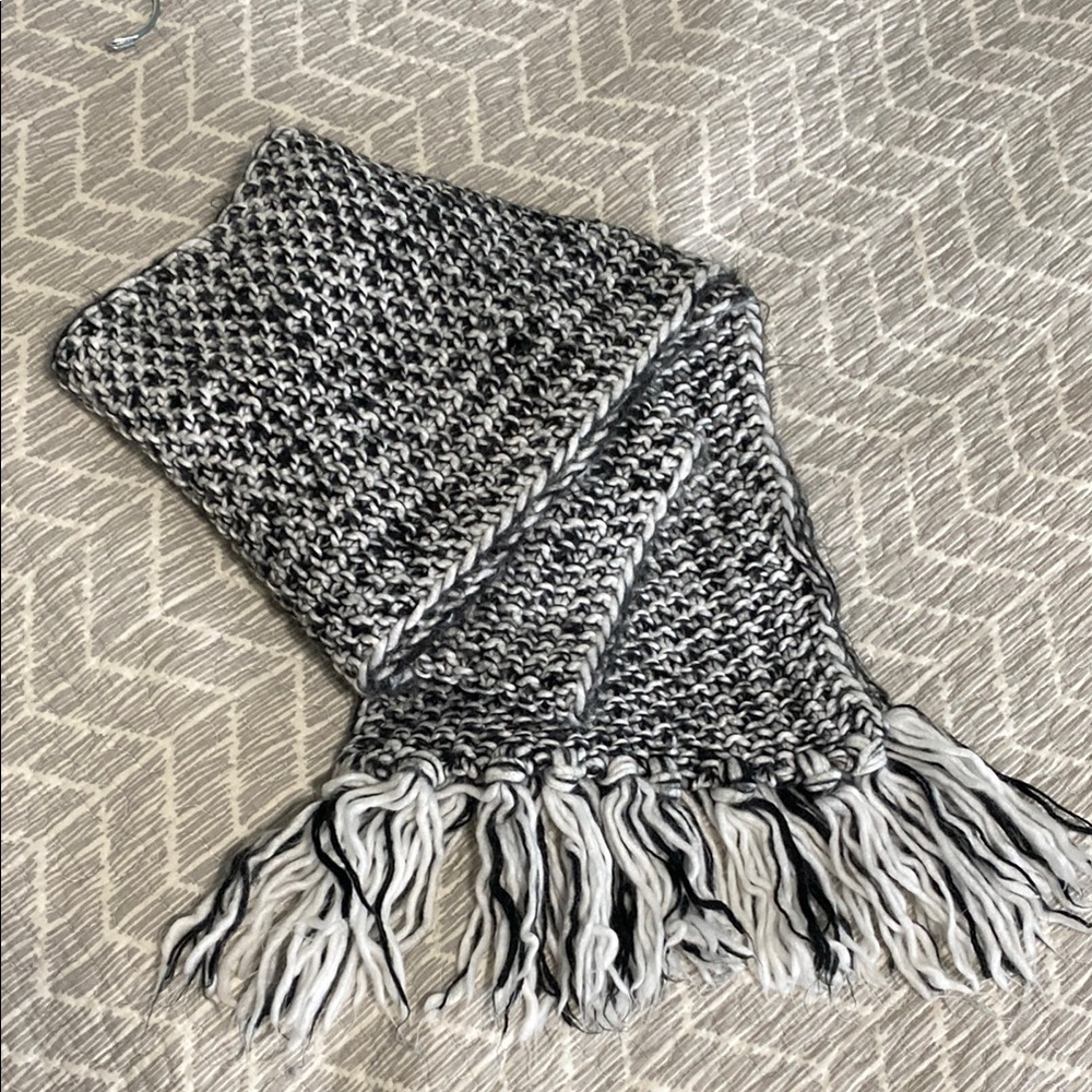 Express brand Black and White Knit Scarf with Fringe